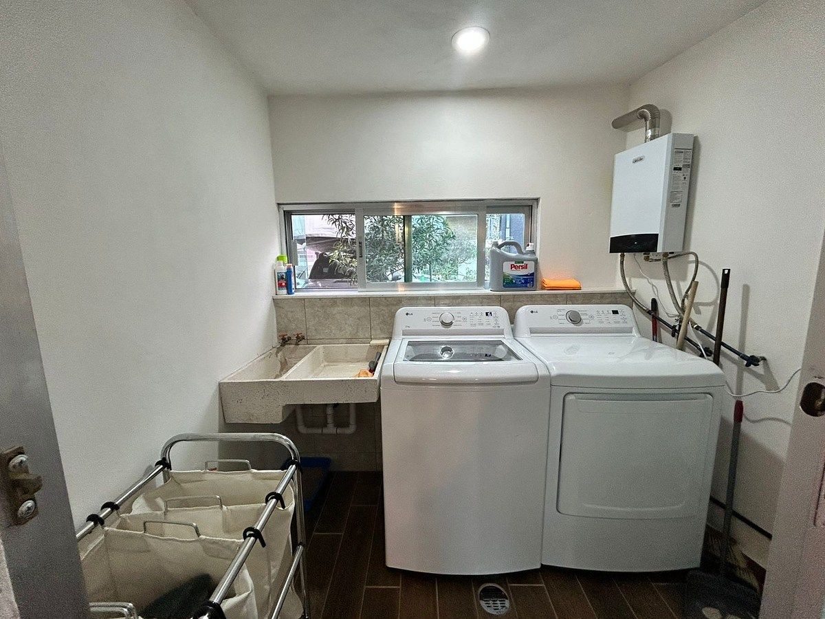 8 de 13: CUARTO DE LAVADO