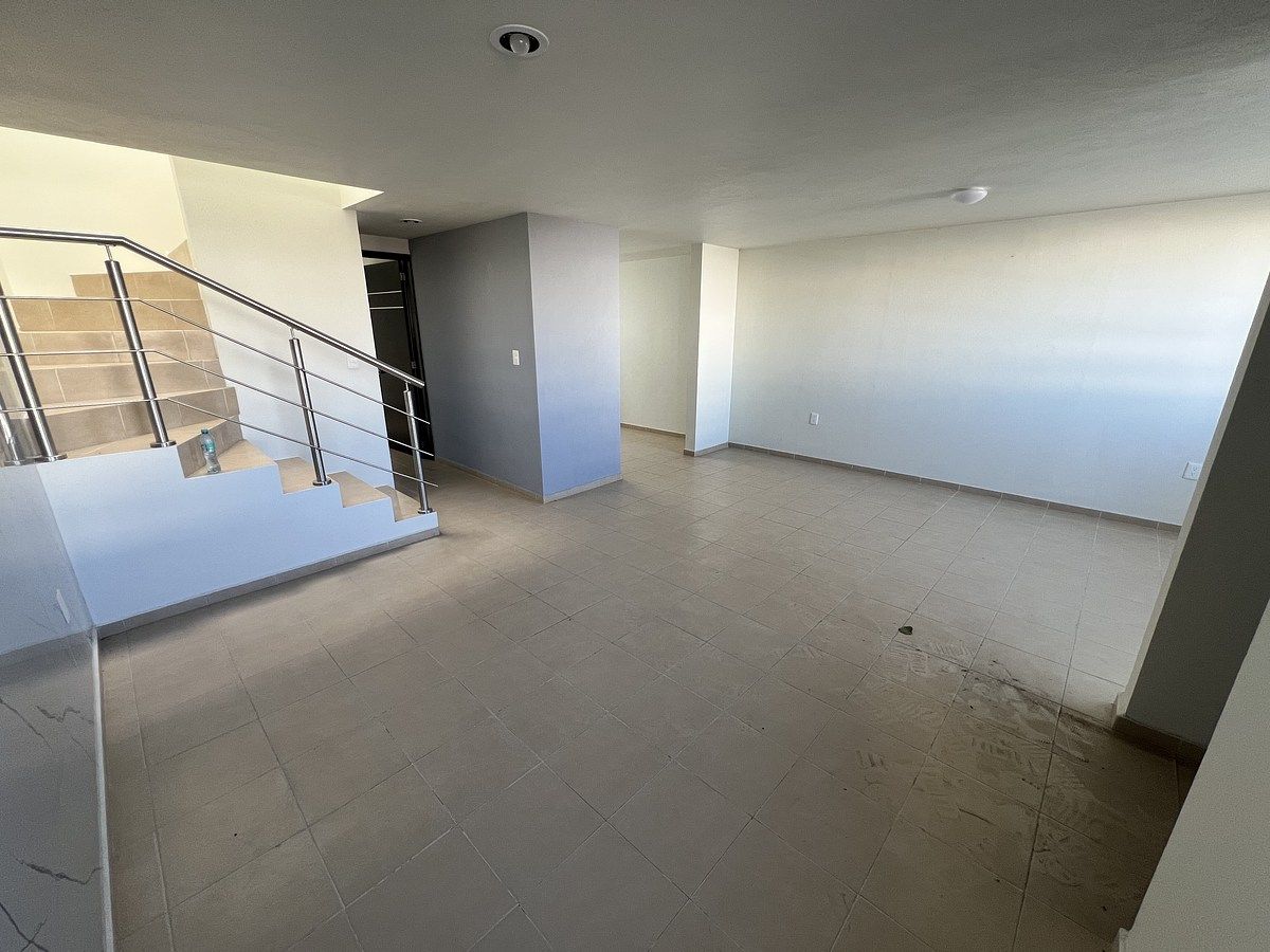 3 de 14: Sala-comedor