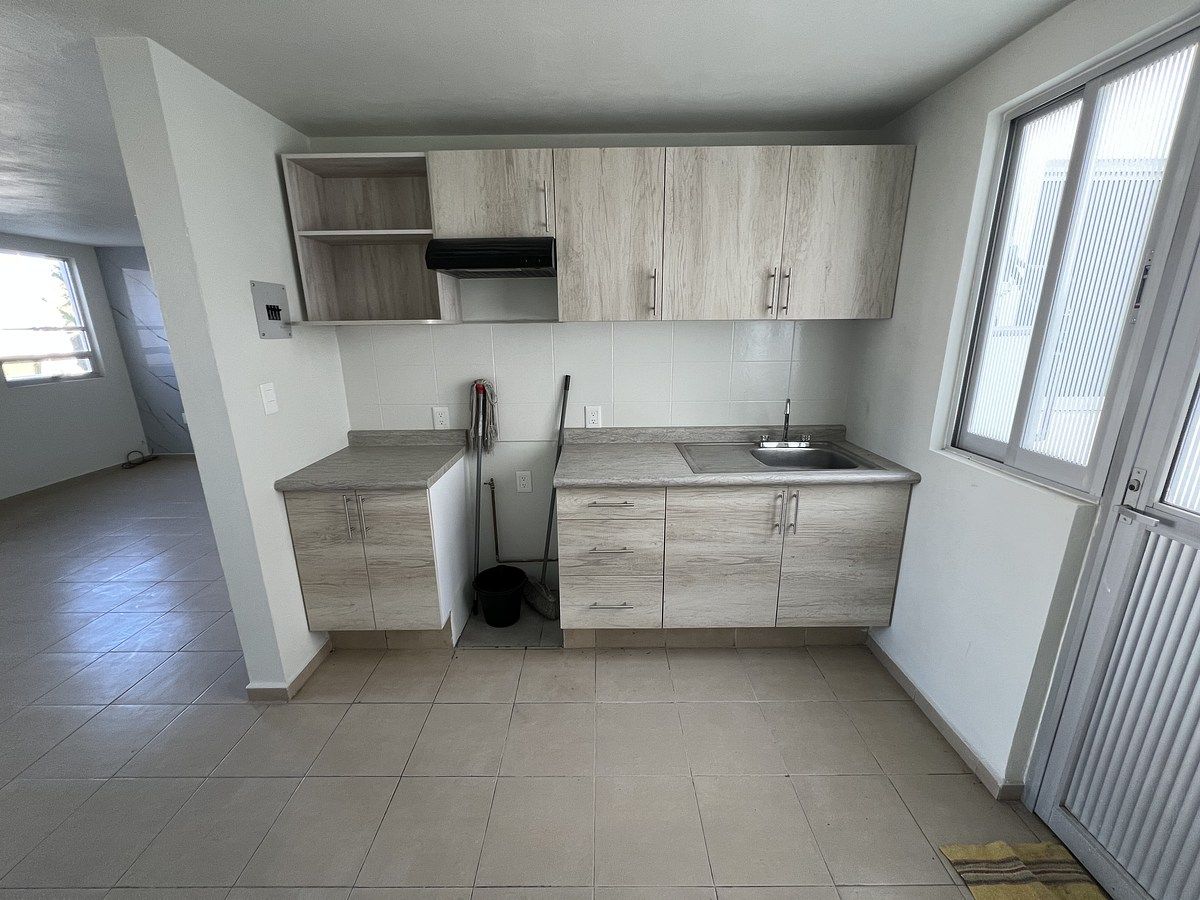 5 de 14: Cocina equipada