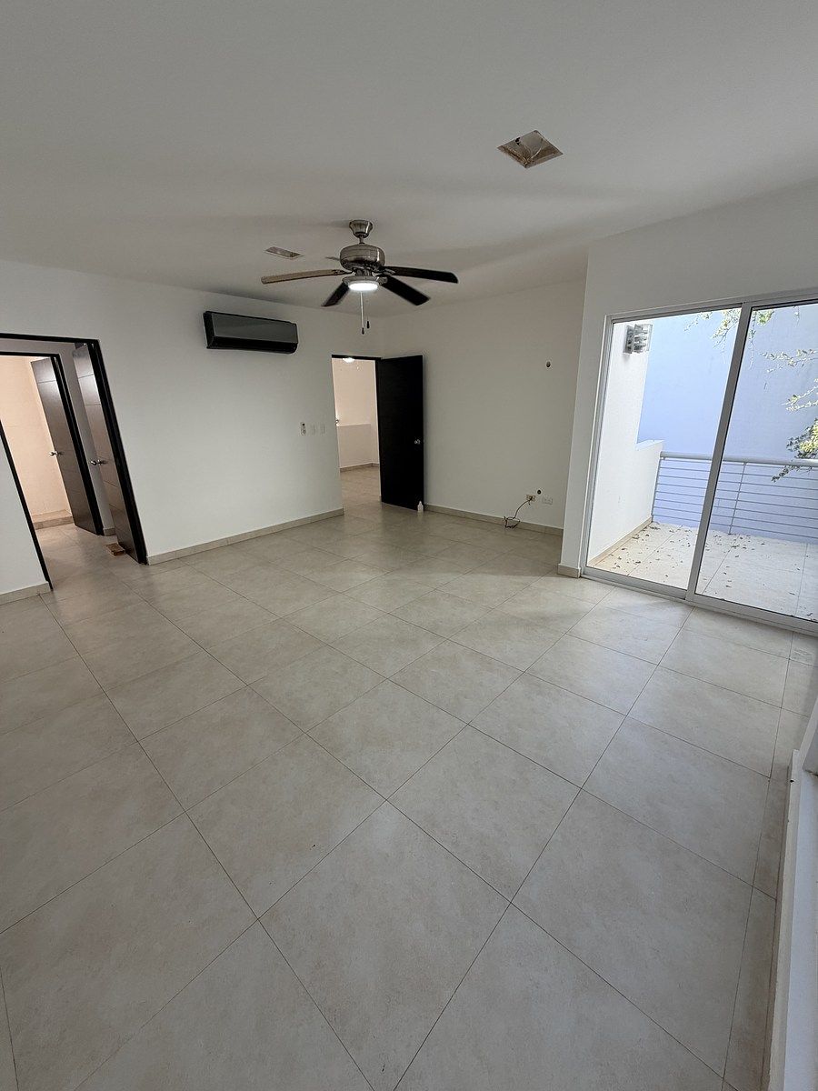 7 de 14: cuarto principal