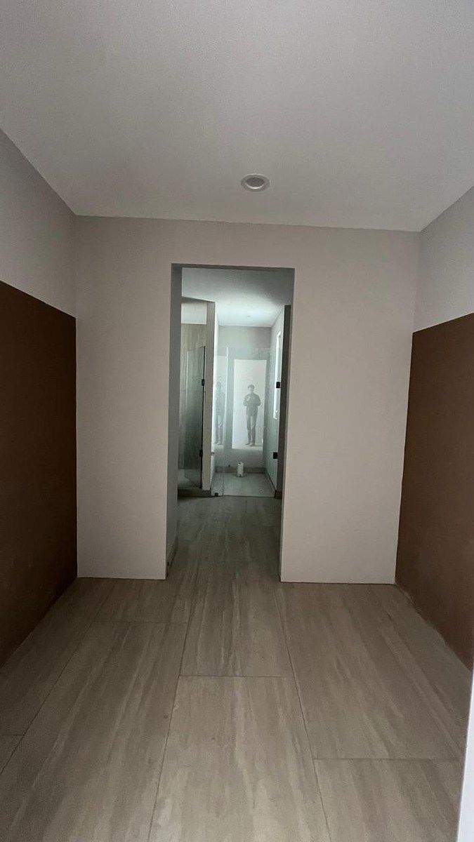 12 de 33: Closet y baño