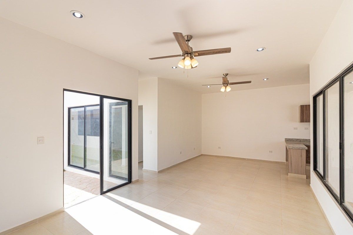 2 de 12: Sala y Comedor