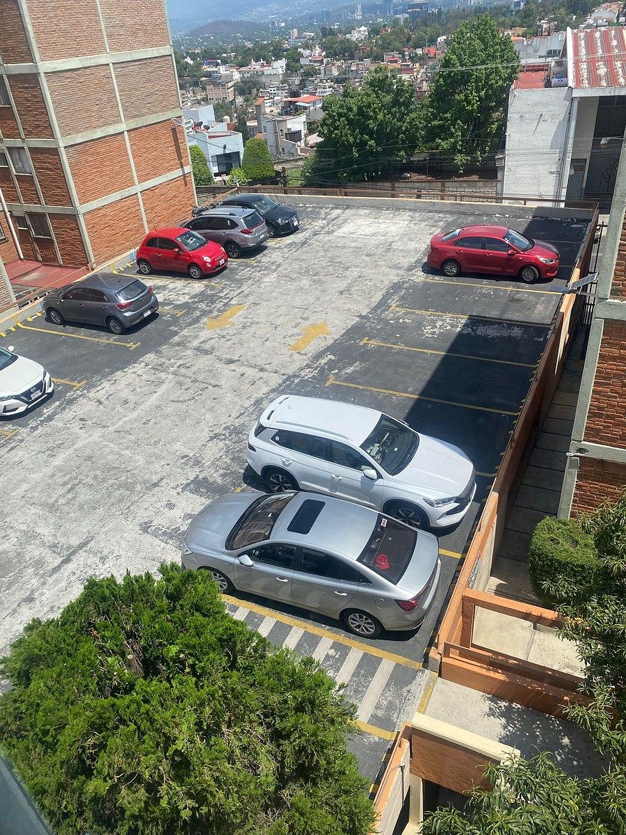 11 de 18: estacionamientos
