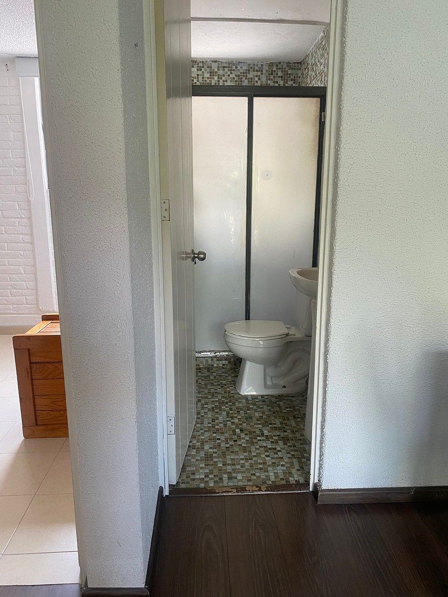 17 de 18: baño y recamara