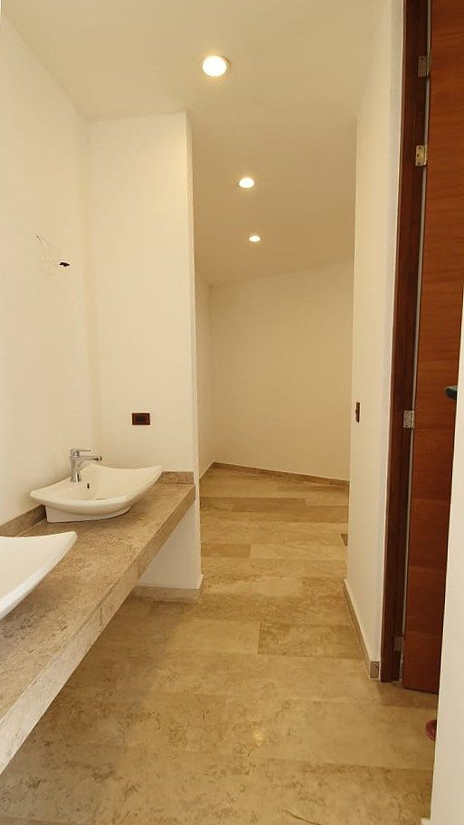 10 de 13: Baño Recámara Principal