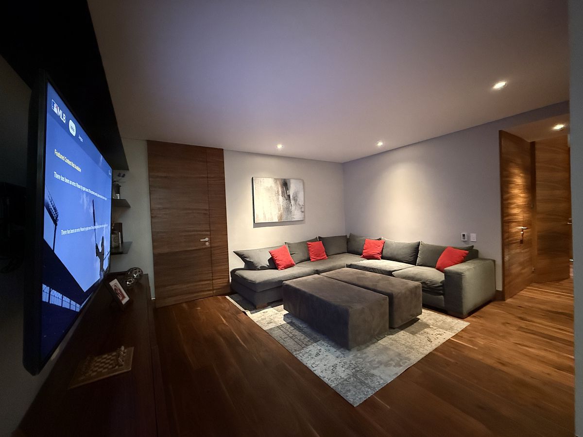 35 de 36: Sala de TV