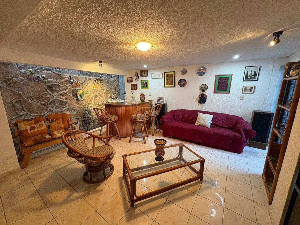 7 de 21: Family room