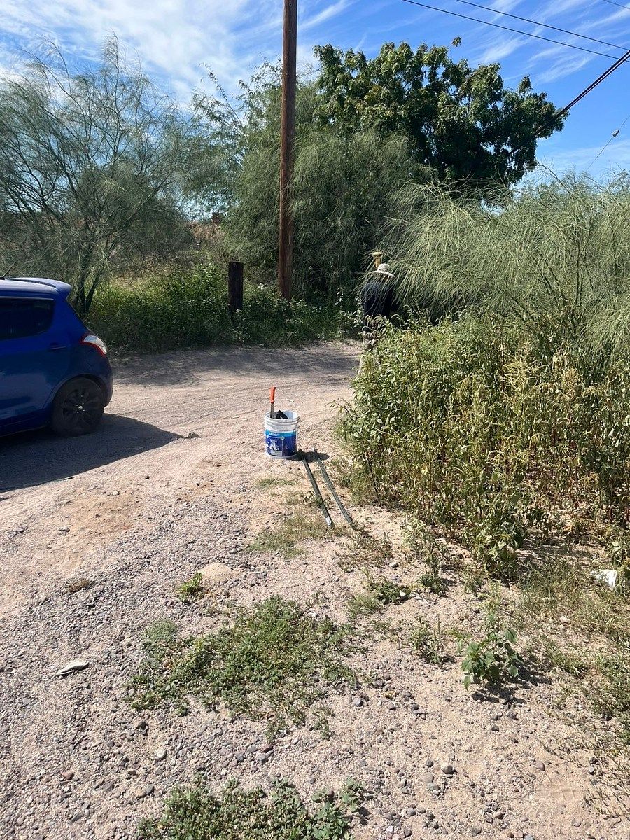 20 de 23: acceso vehicular paralelo al libramiento