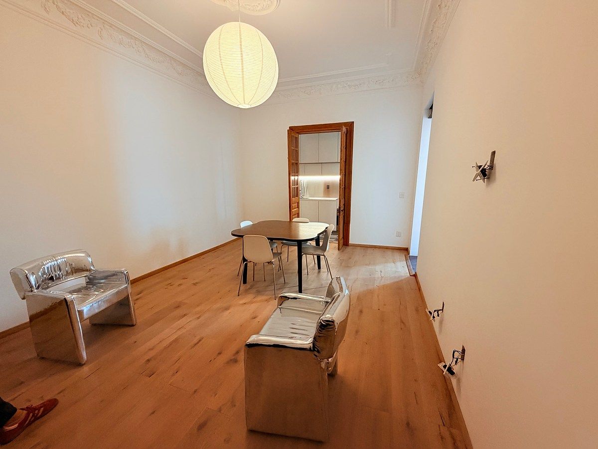 16 de 23: Sala comedor conectada a cocina