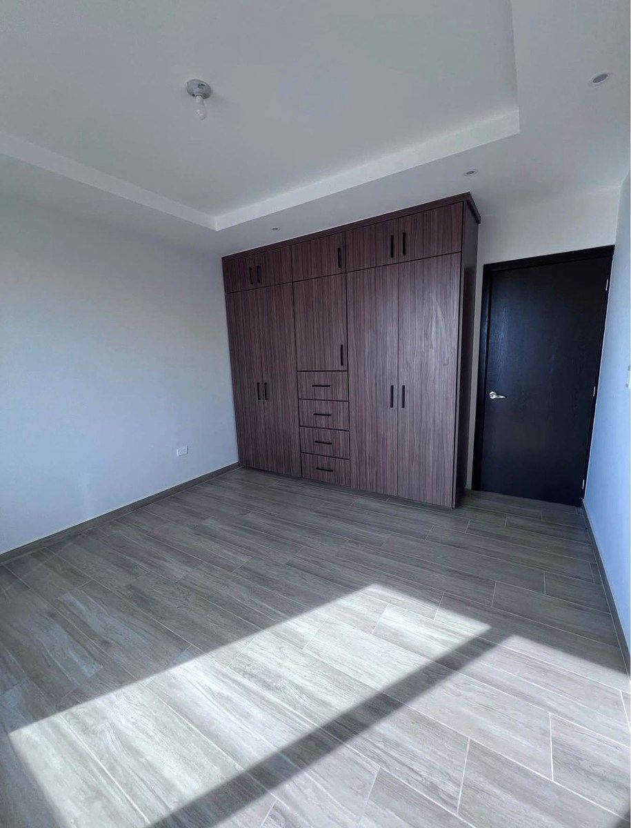 12 de 27: RECAMARA SECUNDARIA