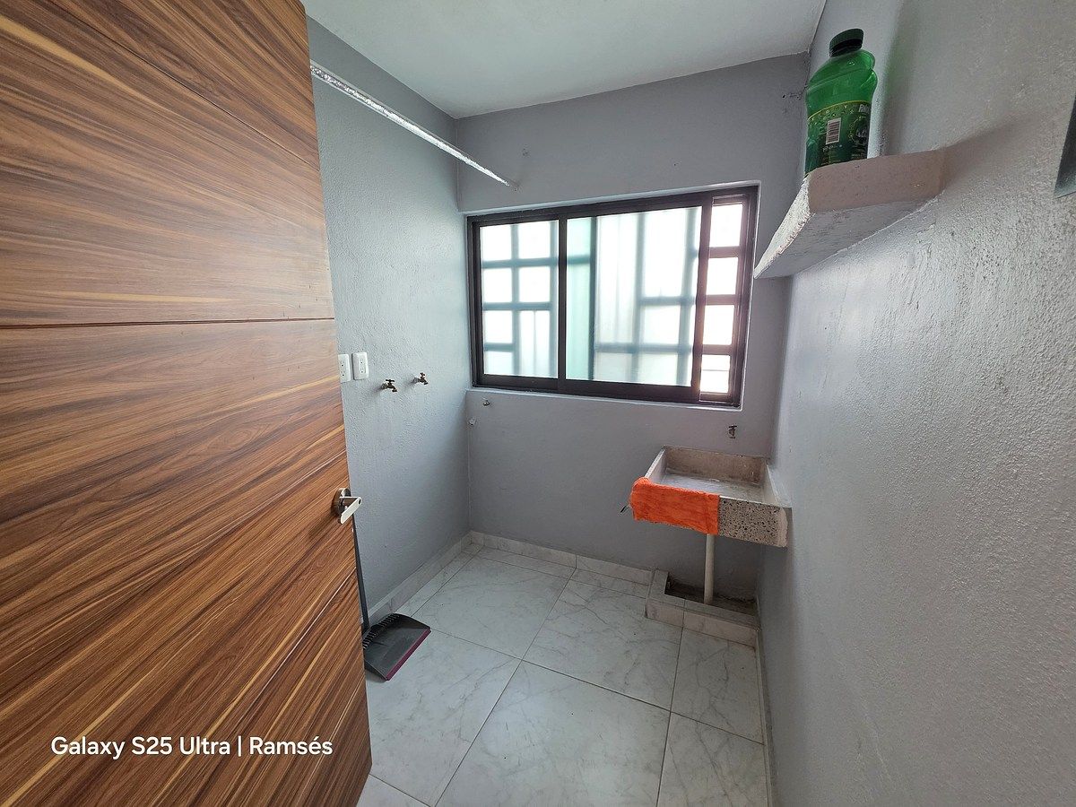 9 de 20: Cuarto de servicio.