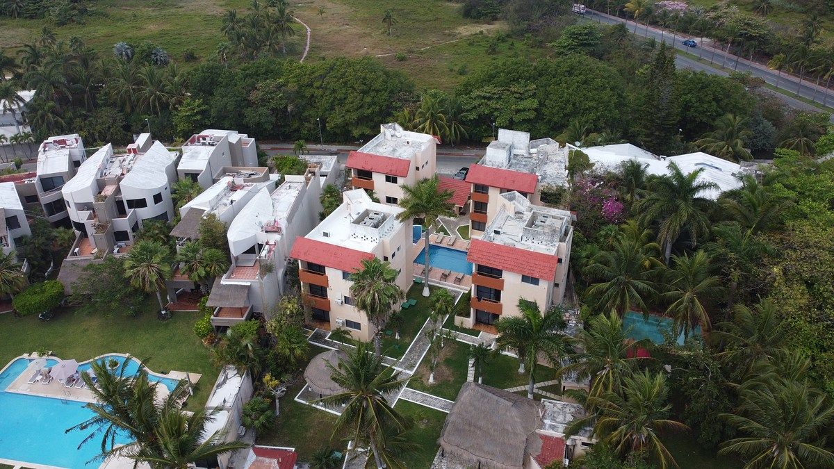 Hotel en Venta en Zona Hotelera de Cancún con Acceso a Laguna Nichupté