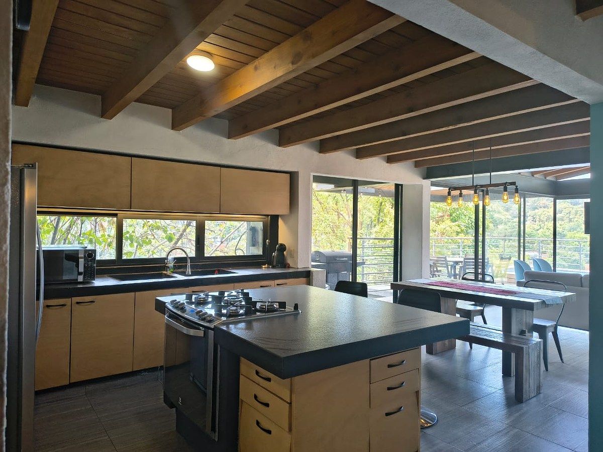 Casa en venta con Roof Top y Jacuzzi en Avándaro | 5 Rec | A 3 min del Lago — Foto 9