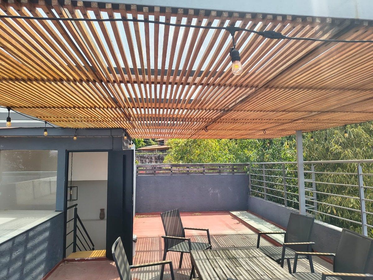 Casa en venta con Roof Top y Jacuzzi en Avándaro | 5 Rec | A 3 min del Lago — Vista 2