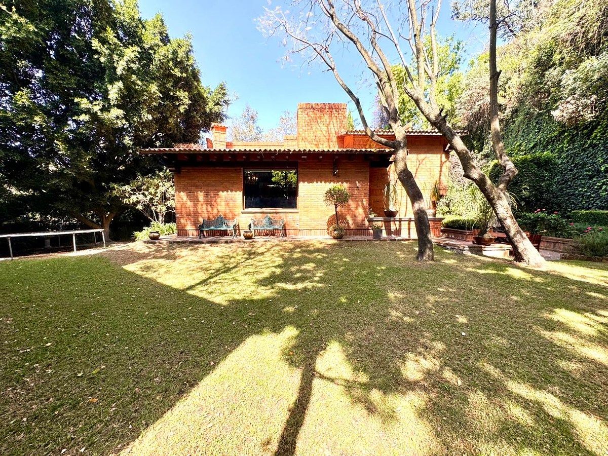 24 of 27: Magnifico jardín.