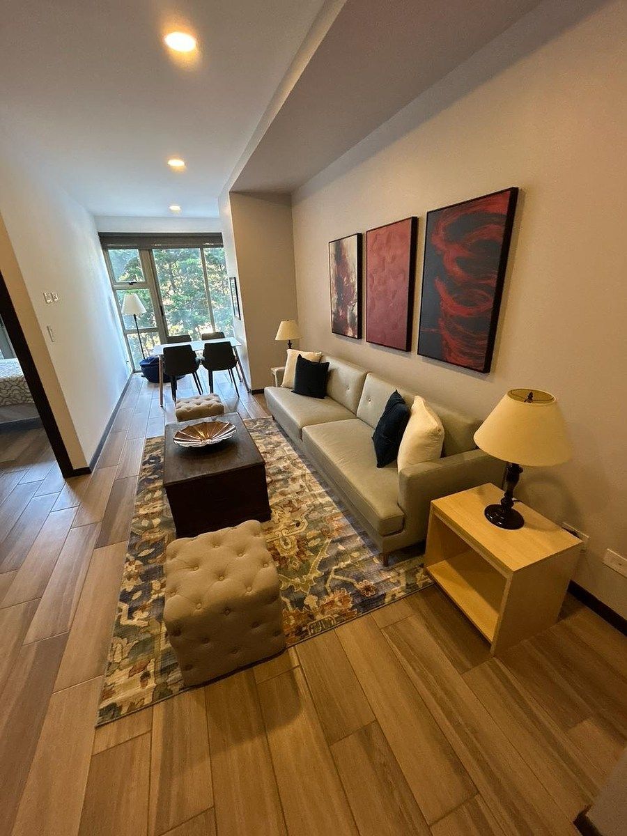 Apartamento en Zona 10, Guatemala, foto 2 de 12