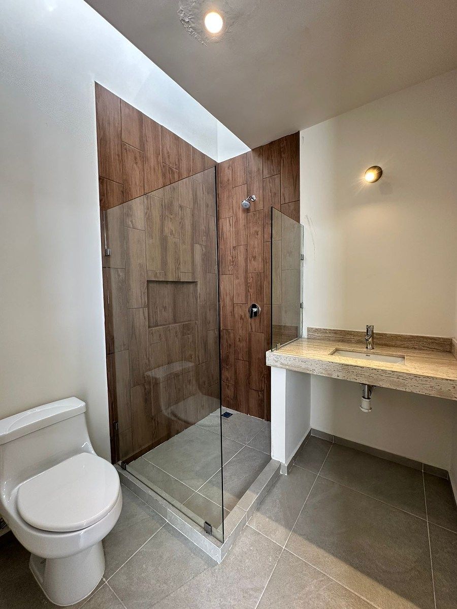 12 de 21: Baño recámara secundaria