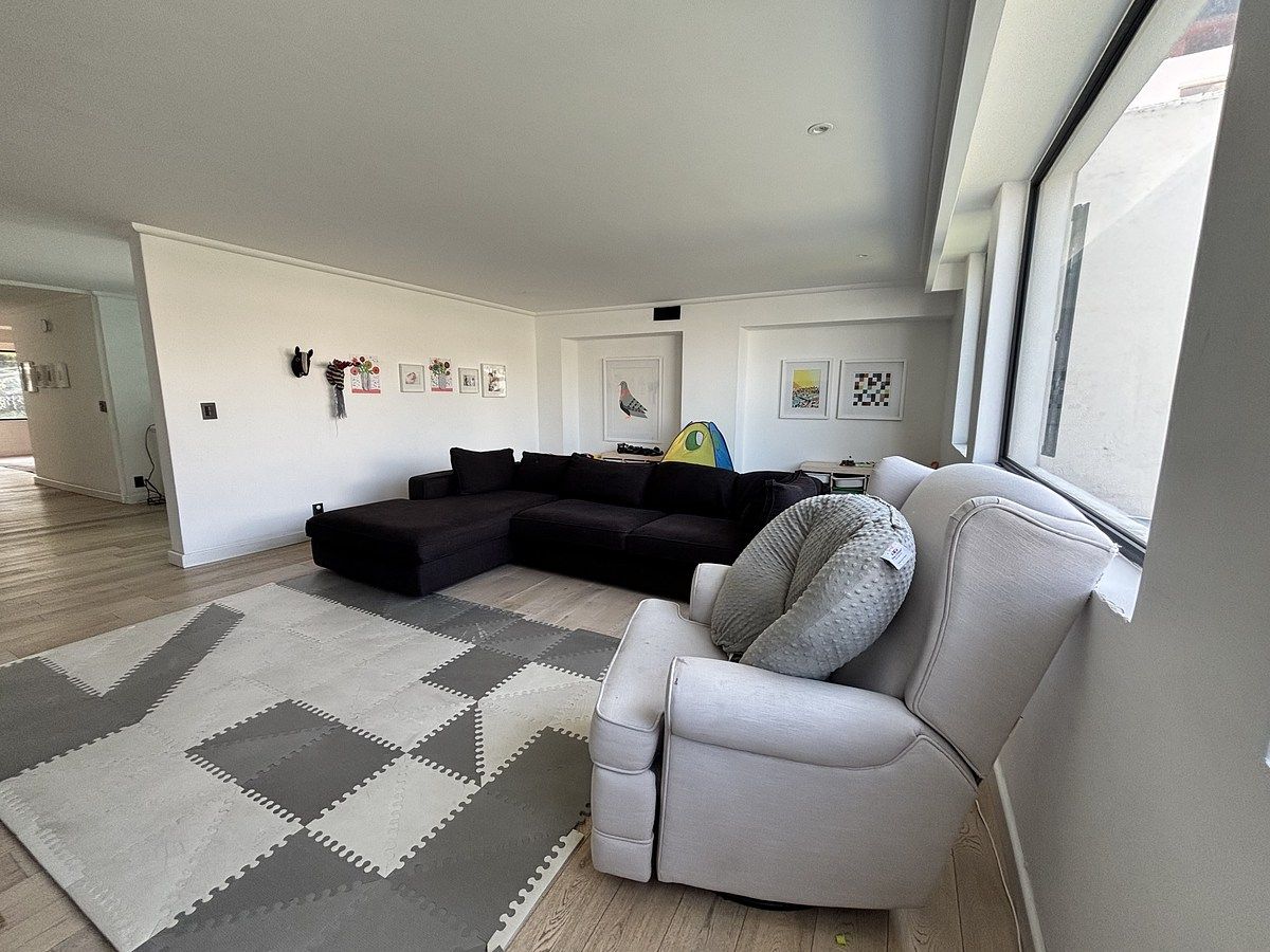 24 de 27: Cuarto de TV