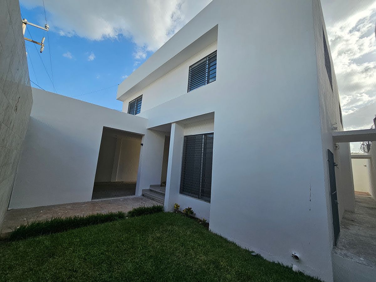 fachada frontal, foto 1 de 20