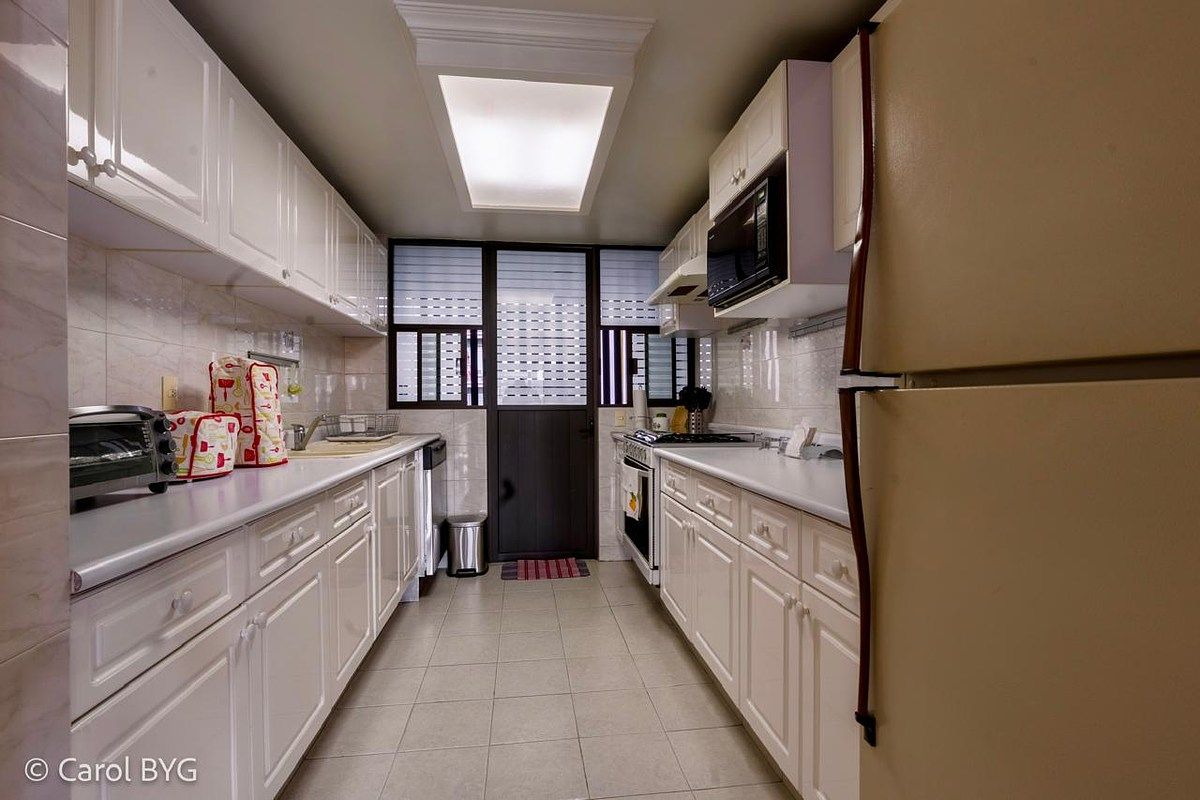 7 of 13: Cocina integral