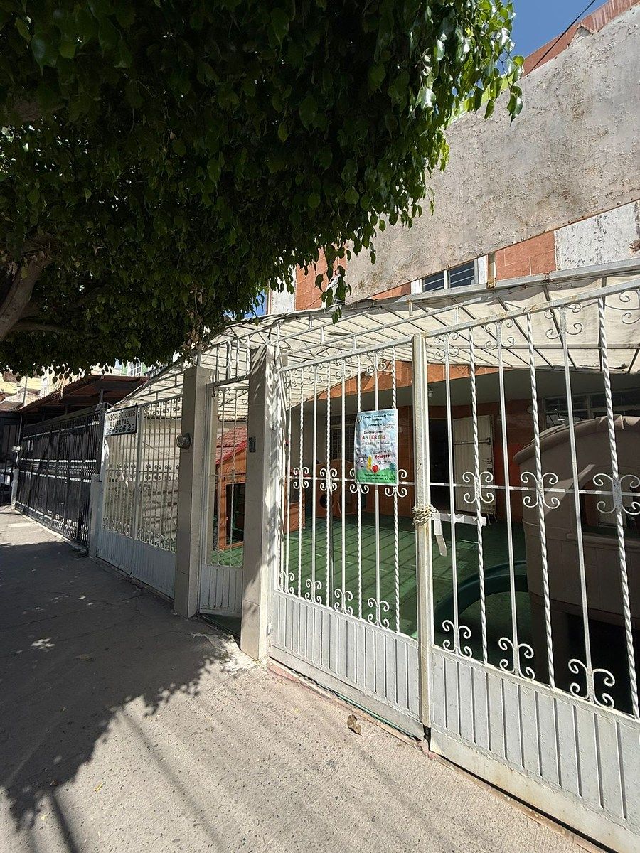 1 de 42: Fachada exterior