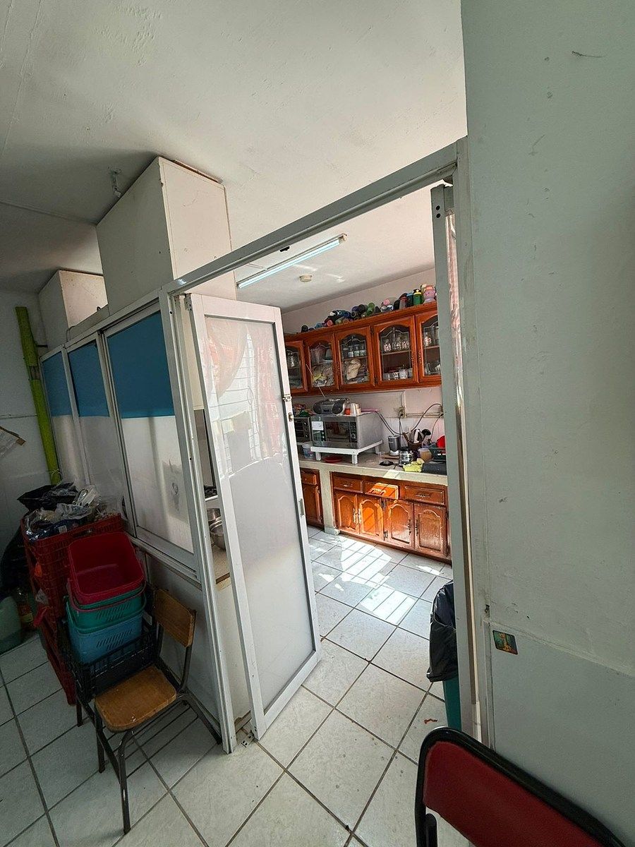 30 de 42: Acceso a cocina