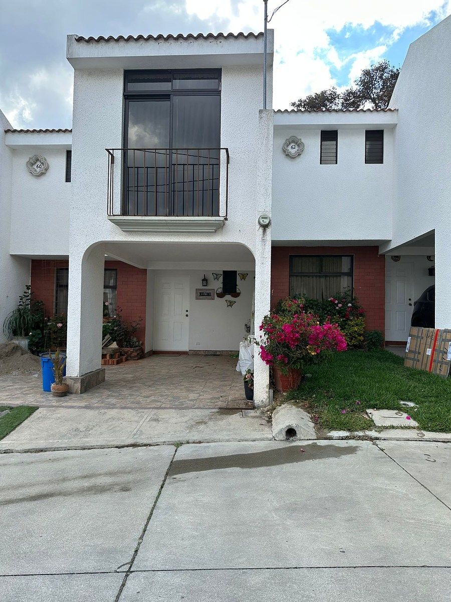 Linda Casa en Renta en Condominio Joya, Santa Lucía Milpas Altas