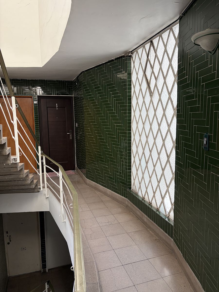 24 de 25: Pasillo entrada