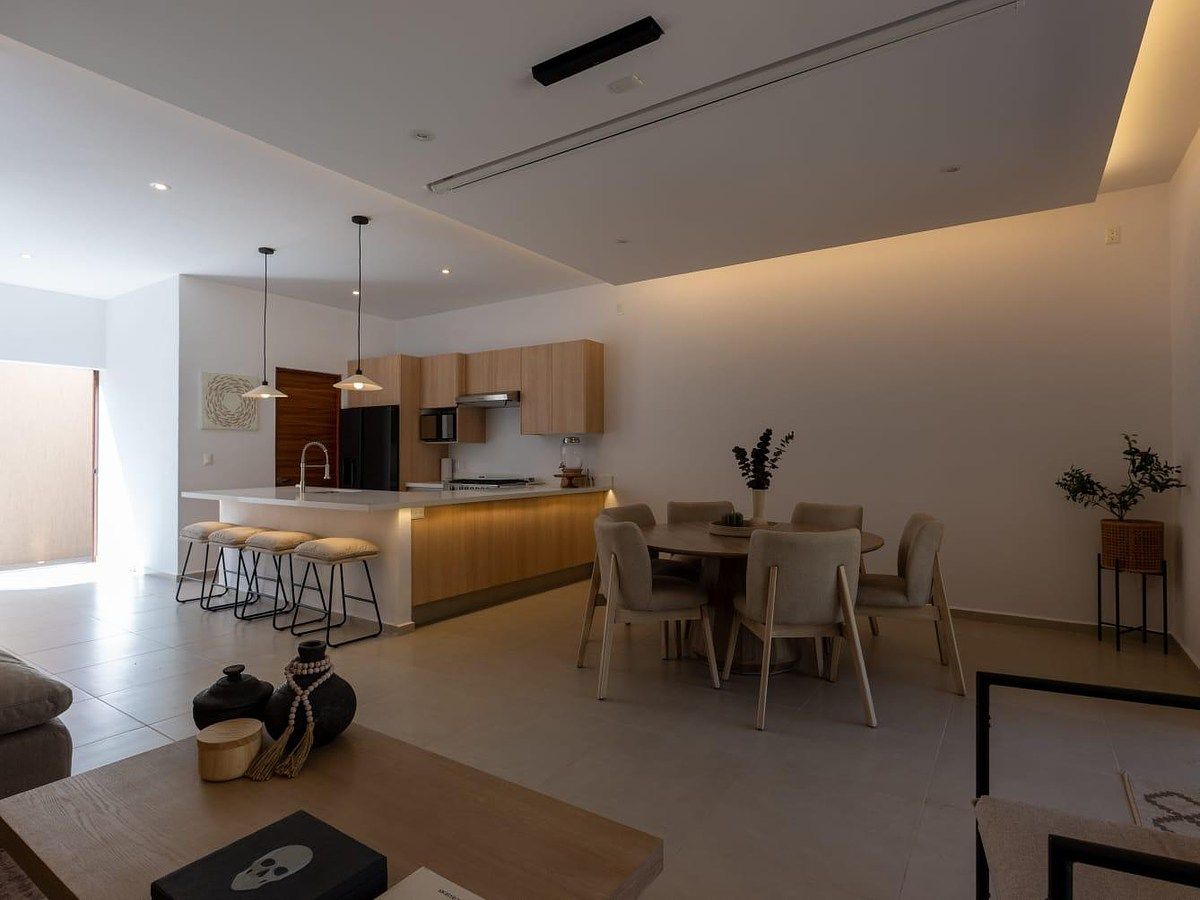 11 of 25: Cocina, comedor, sala