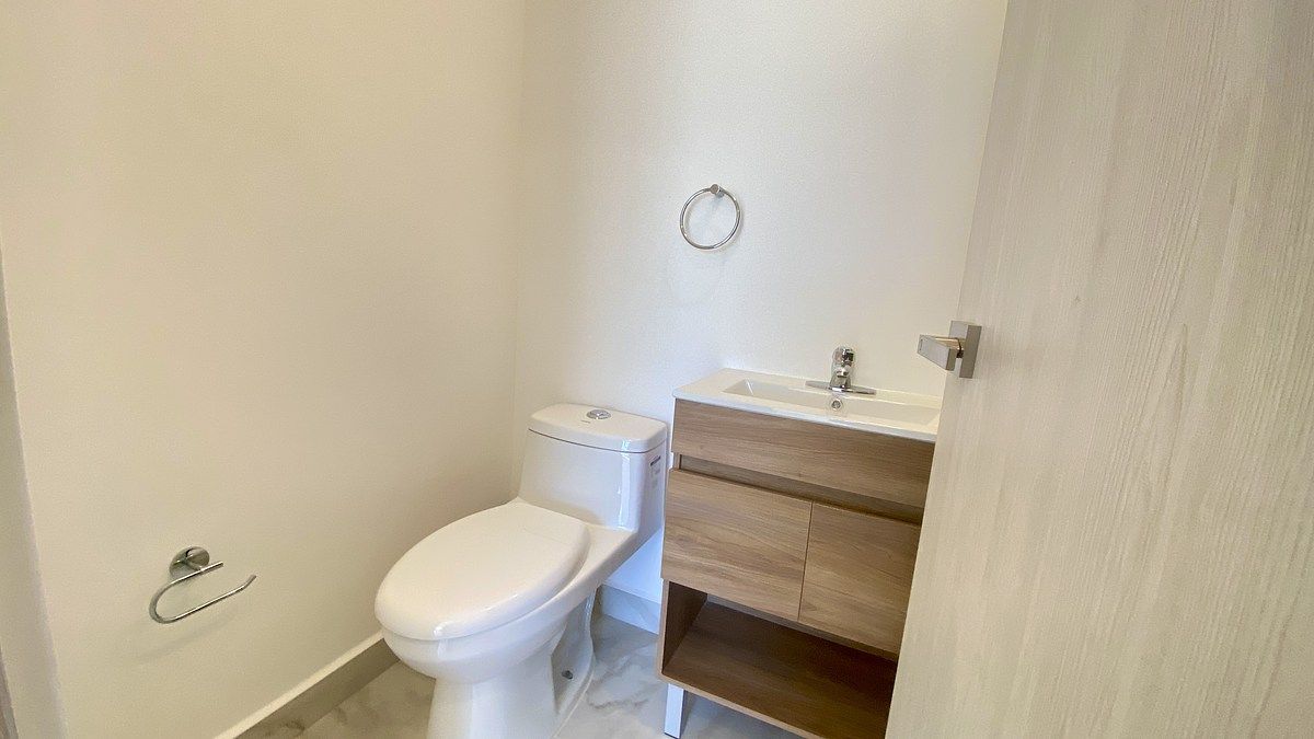 9 de 19: Baño princiapl