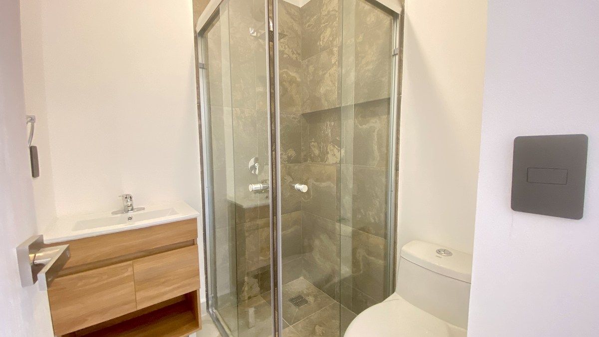 13 de 19: Baño completo secunadrio