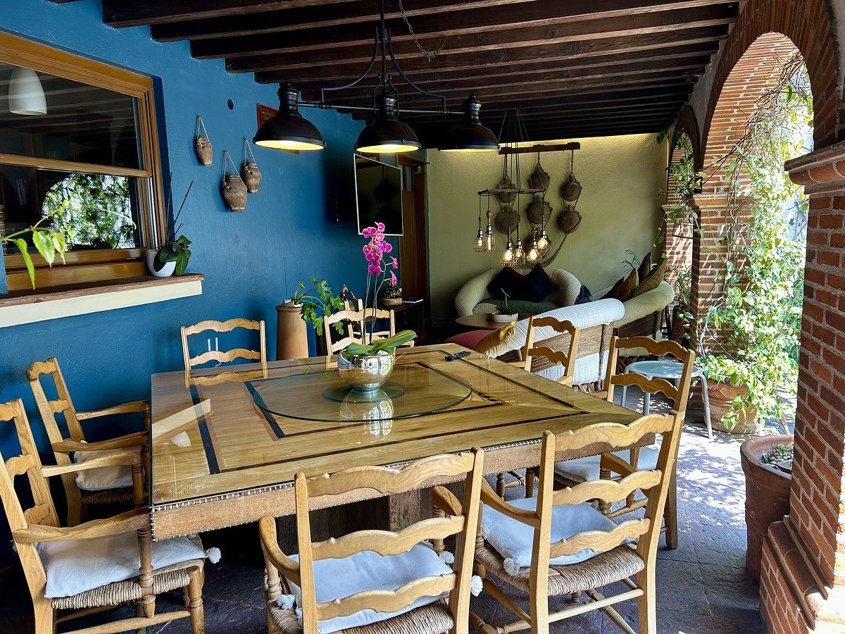 4 de 32: Comedor exterior