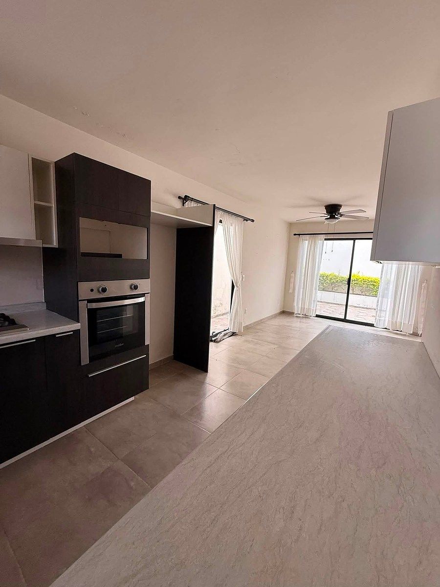 Casa en condominio en Cortijo de San Agustin, Tlajomulco de Zúñiga, foto 2 de 28
