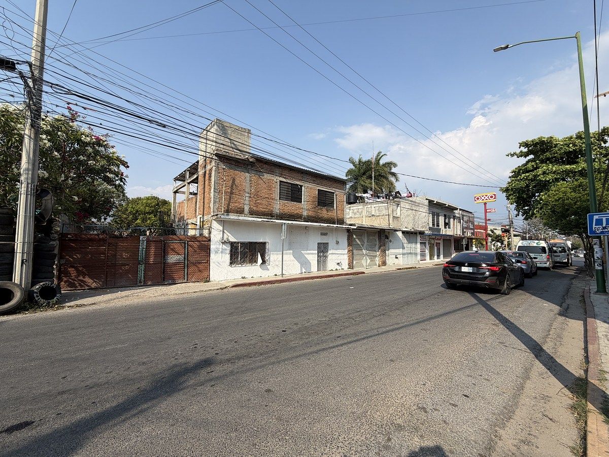 15 de 16: Alto flujo vehicular