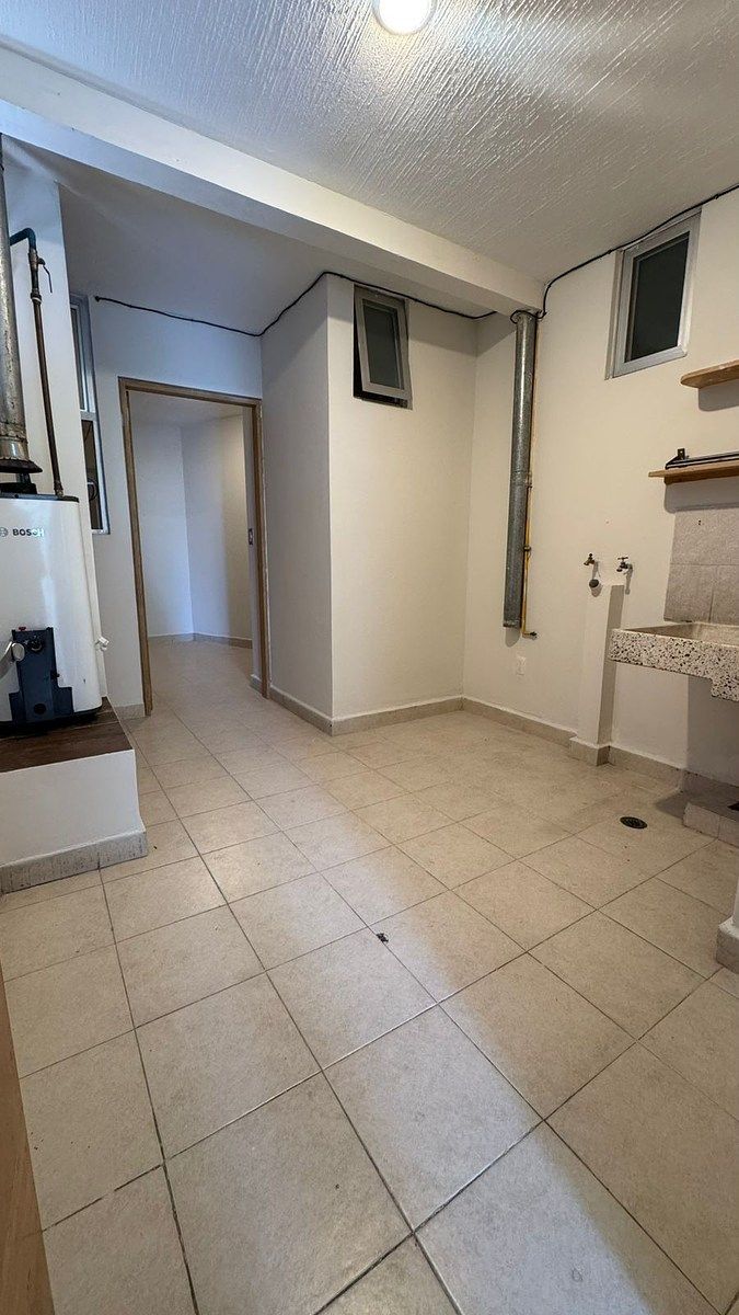 27 de 30: CUARTO DE LAVADO