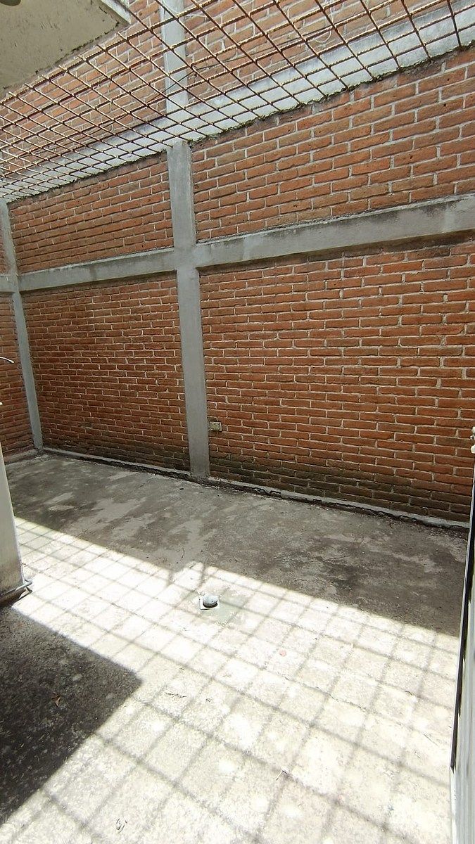 12 of 40: Área de tendido