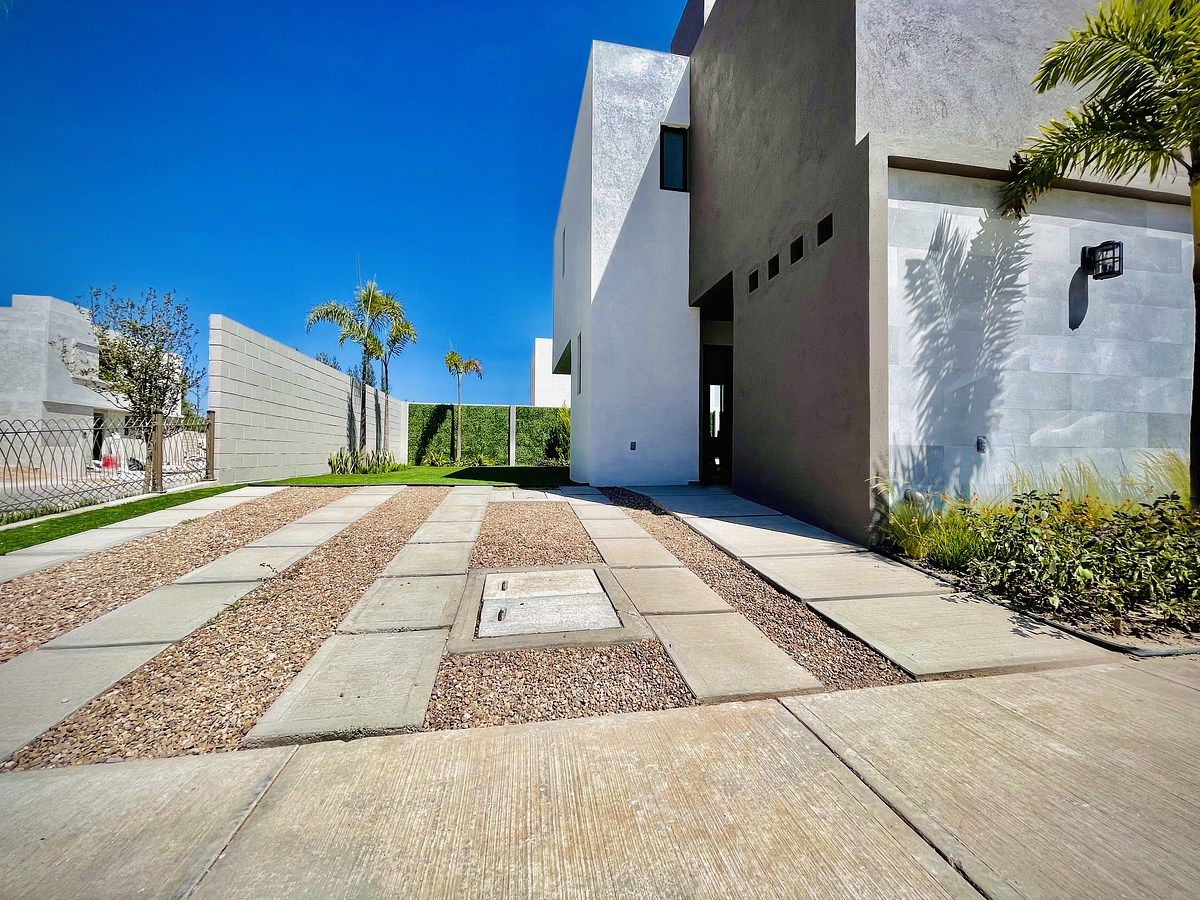 CASA EN PUERTA REAL | 272m2 | RECÁMARA EN PLANTA BAJA - foto 2