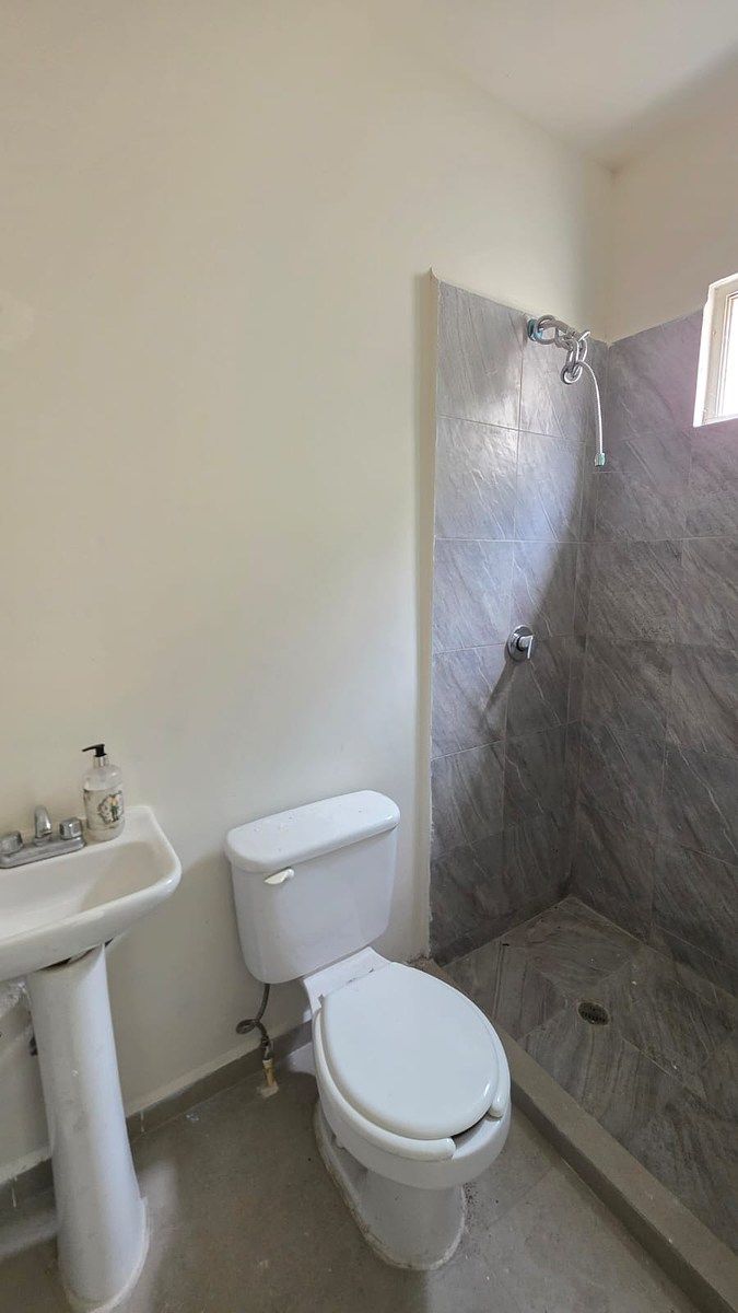 CUARTO DE SERVICIO CON BAÑO COMPLETO, foto 41 de 45