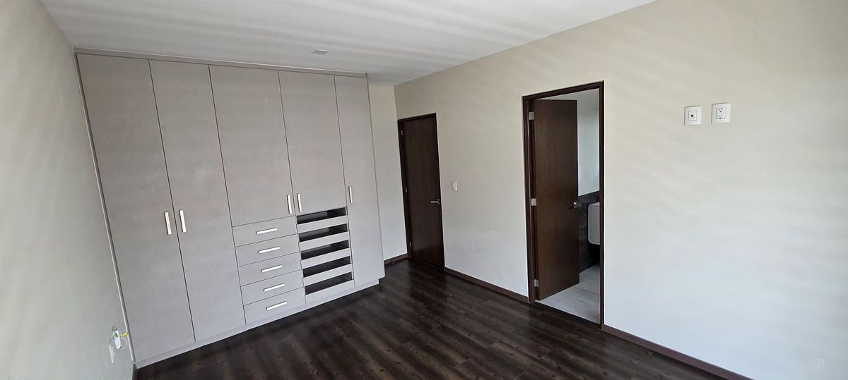 10 de 19: Rec Secundaria Closet