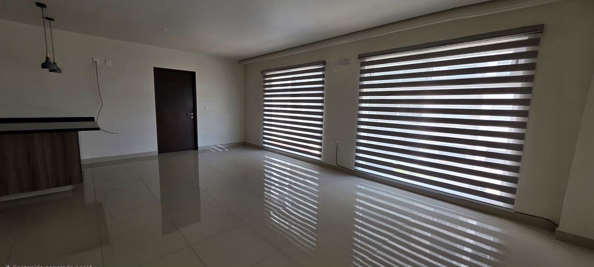 3 de 23: Sala / Comedor