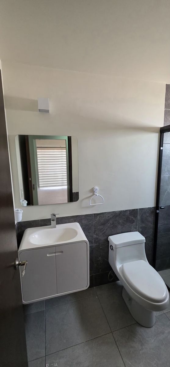 15 de 23: Rec. Principal Baño