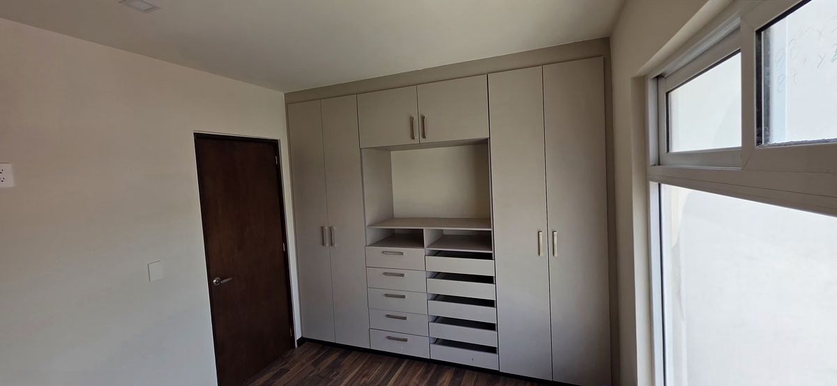 12 de 24: 1era Rec Secundaria Closet