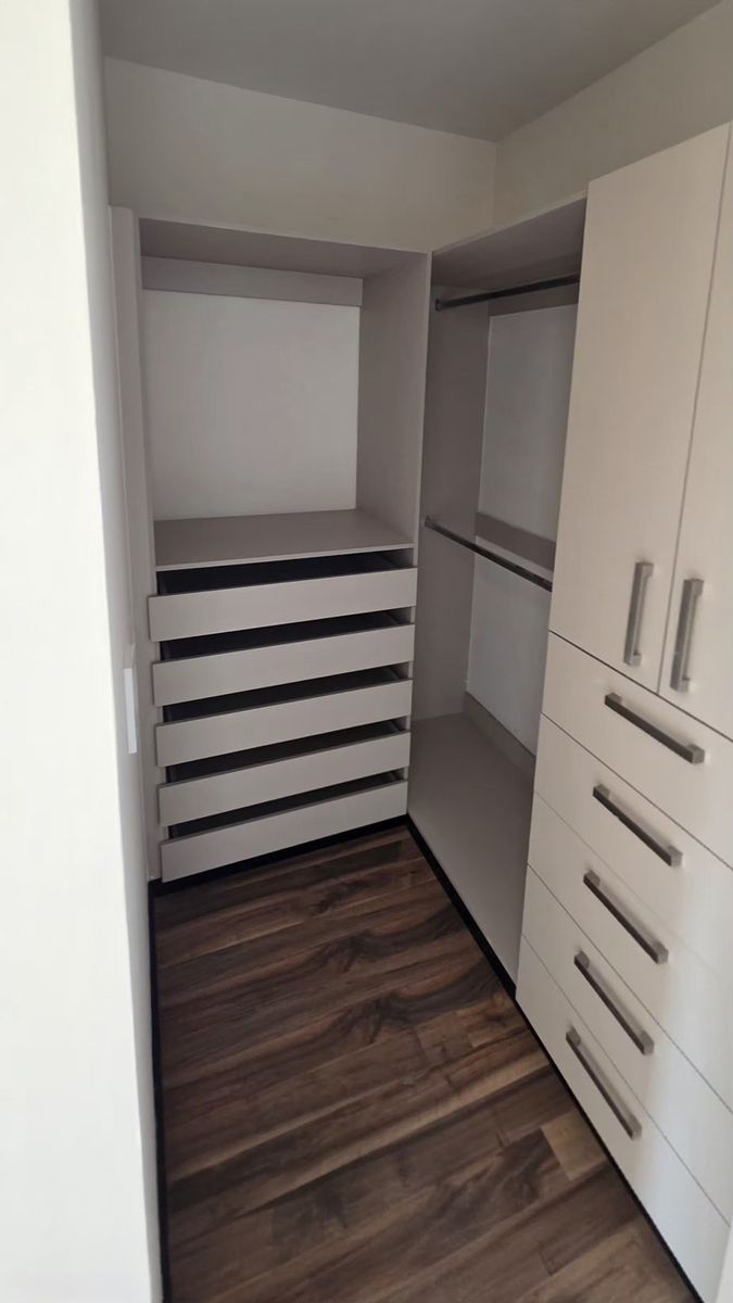 20 de 24: Rec Principal Vestidor 1