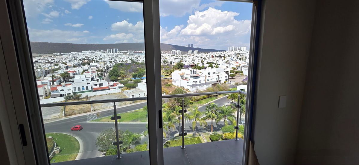 24 de 24: Rec Principal Balcon