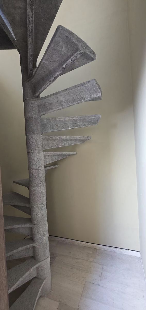 35 de 42: Escalera a Roof Garden