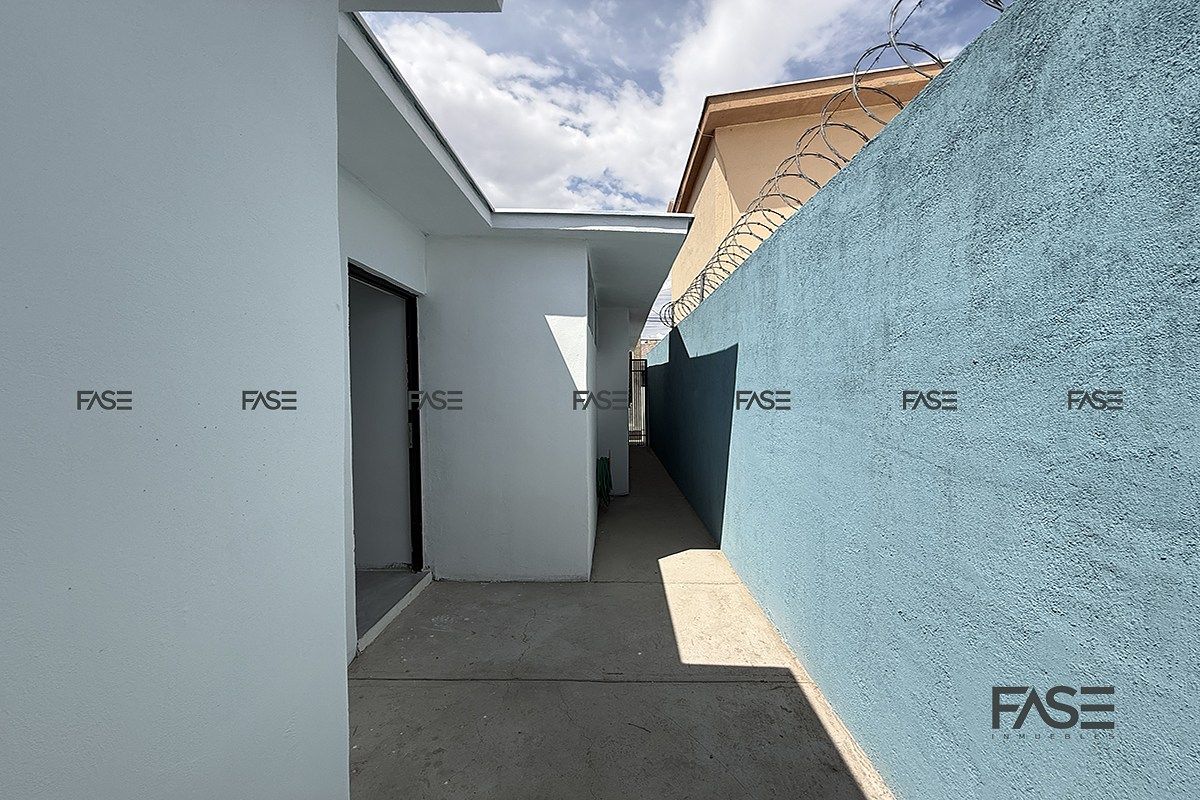 15 de 15: Pasillo de servicio