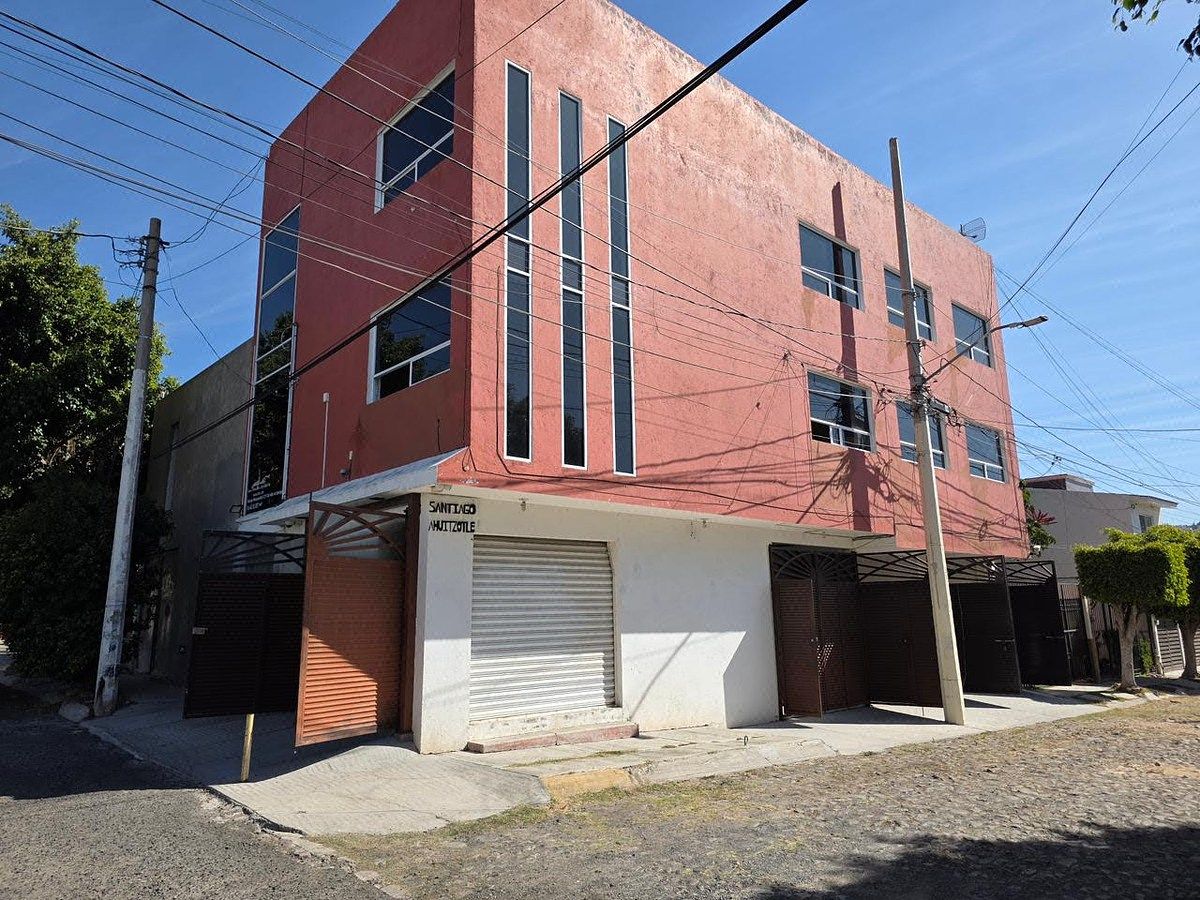 VENTA! Propiedad comercial en esquina