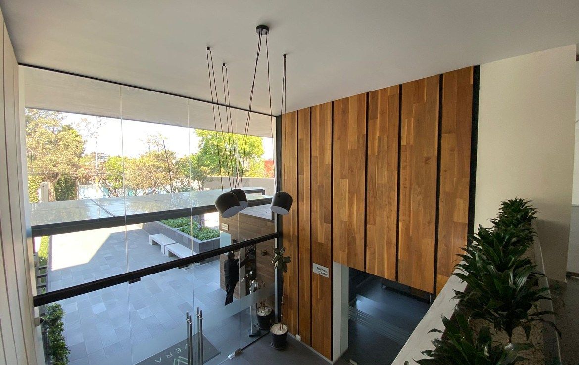 6 de 22: Vestíbulo Acceso a Condominio