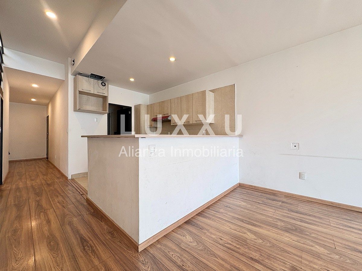 PH EN VENTA EN BOSQUES DE LAS LOMAS - foto 1