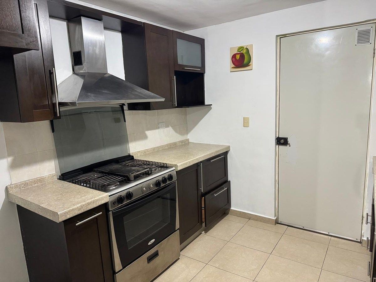 Casa em Las Lomas Sector Bosques, García, foto 6 de 12